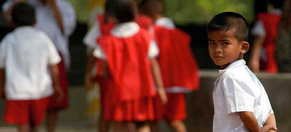 账号批发市场的短信轰在线轰炸免费下载